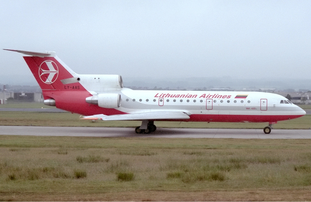 Lithuanian Airlines Yakovlev Yak-42D