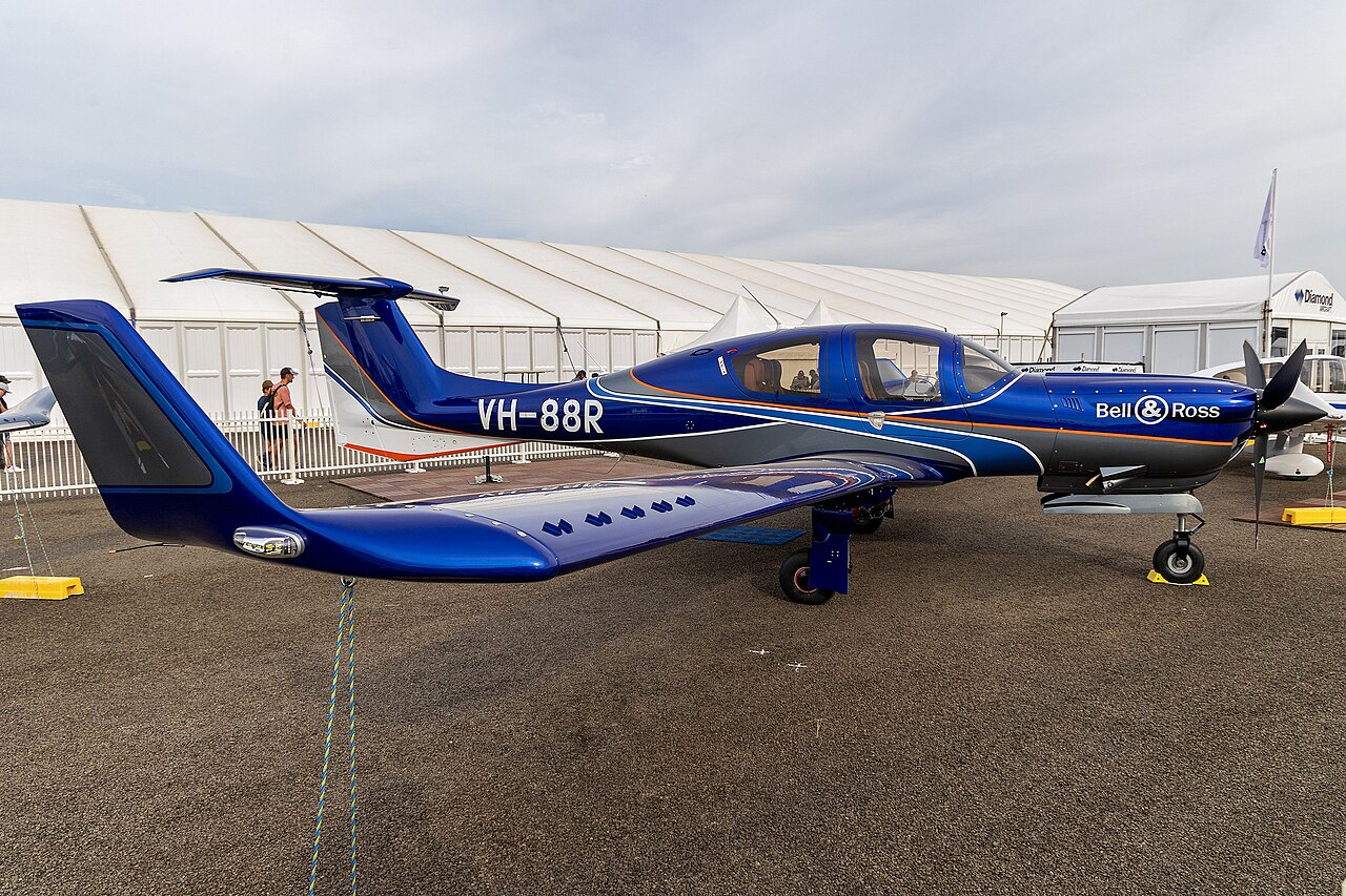 Utility Air (VH-88R) Diamond DA50 RG on display at the 2025 Australian International Airshow.