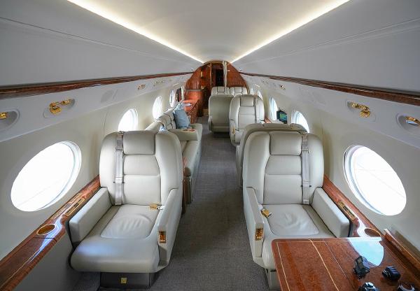 Interior of a NetJets Gulfstream G450