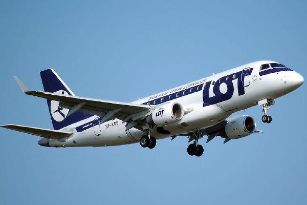 LOT Polish Airlines E170