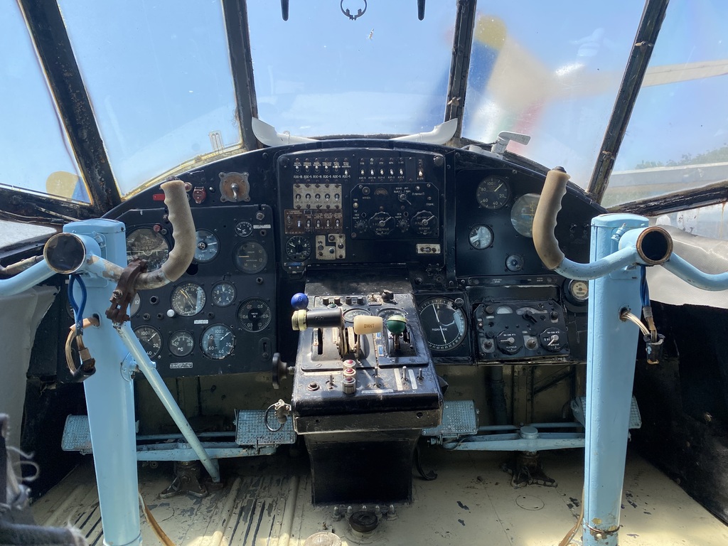 an-2 cockpit