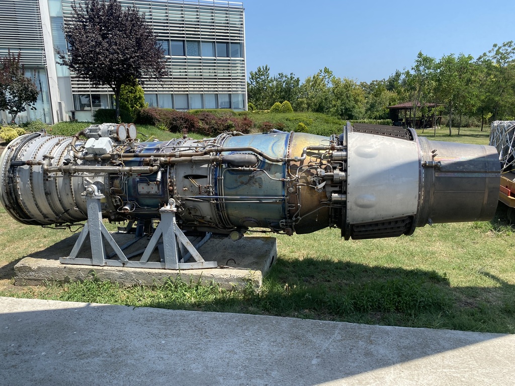 tu-134 engine