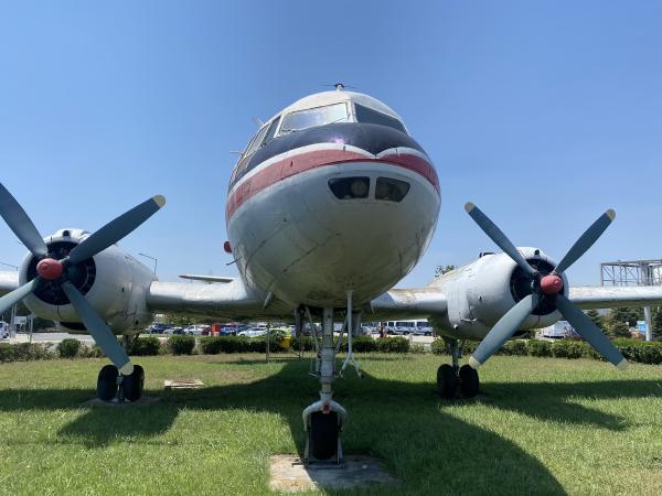 Ilyushin Il-12 facing front