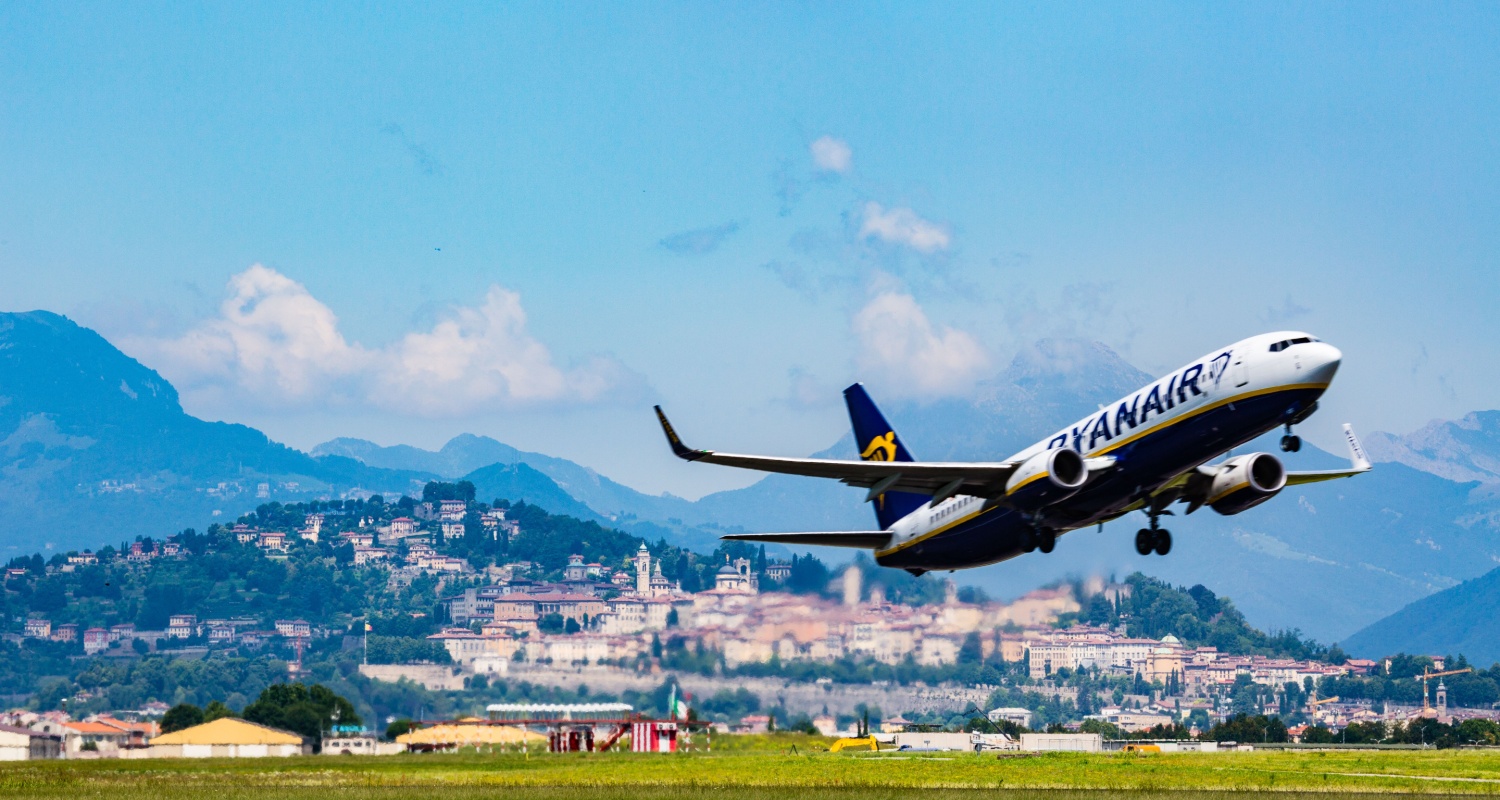 ryanair Plane that is taking off in the airport of Bergamo