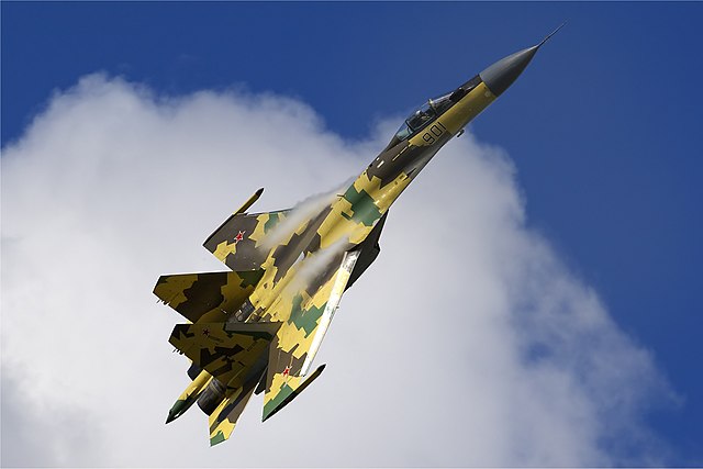 Su-35 gaining altitude while performing at MAKS 2009 air show in Moscow